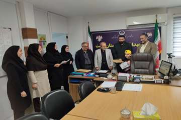 اهدای جوایز برگزیدگان مسابقه نقاشی با موضوع بهداشت در سفر اربعین